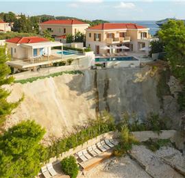 5 bedroom villa with infinity pool and sea views Hvar Town, sleeps 10